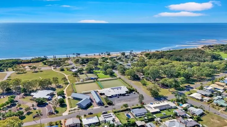 31 Club Avenue, Moore Park Beach QLD 4670