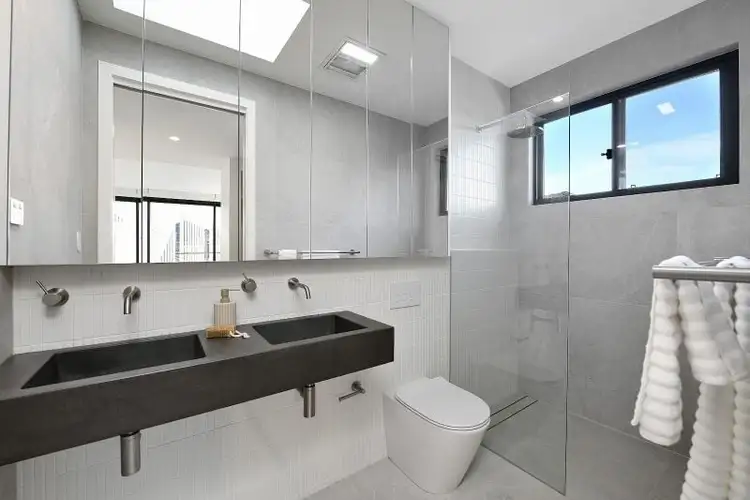 Sixth view of Homely semi-detached listing, 35 Robey Street, Maroubra NSW 2035