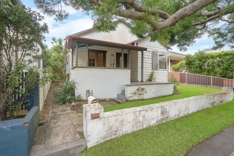 116 Douglas Street, Stockton NSW 2295