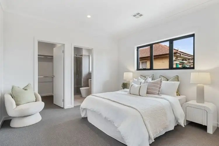 Sixth view of Homely townhouse listing, 2/51 Faraday Road, Croydon South VIC 3136