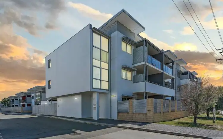 27/7 Streatham Street, Beckenham WA 6107