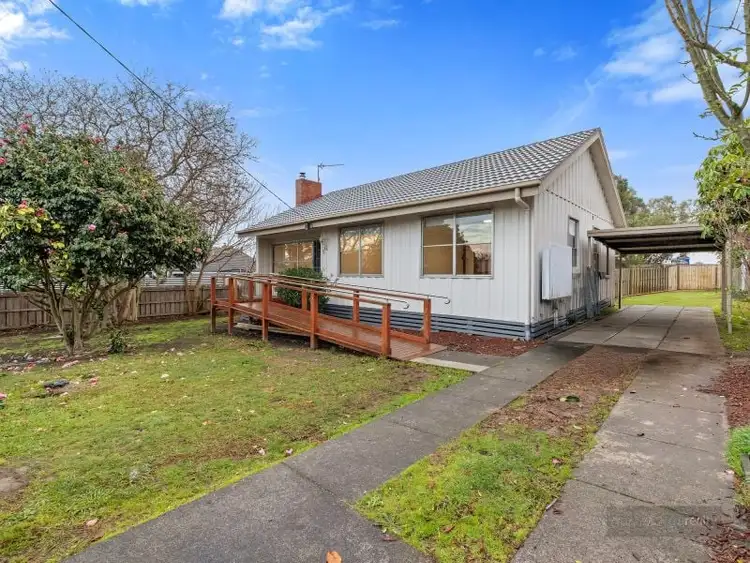 8 Dannock Street, Leongatha VIC 3953