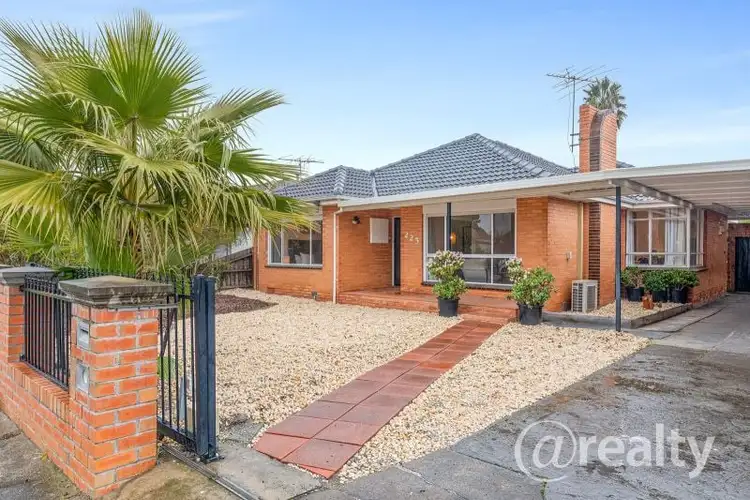 223 Military Road, Avondale Heights VIC 3034