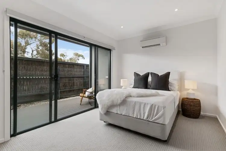 Fifth view of Homely unit listing, 9 Bow Street, Mornington VIC 3931