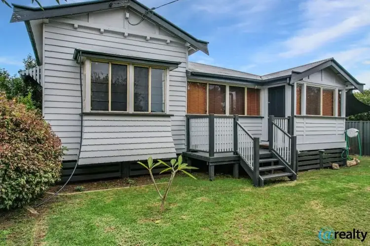 7 Lola Avenue, Millmerran QLD 4357