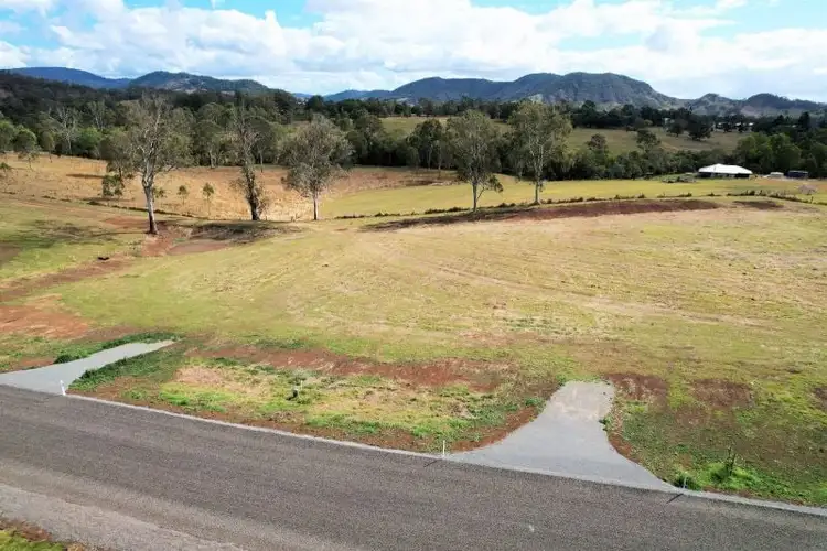 22 Mumbeanna Court, Pie Creek QLD 4570