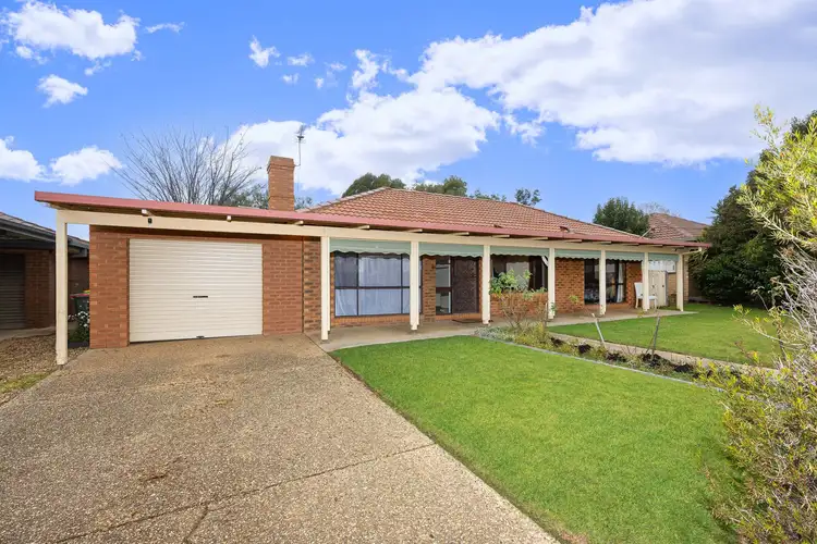 70 Elizabeth Avenue, Forest Hill NSW 2651