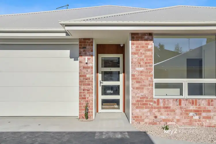 9/12A New Ecclestone Road, Riverside TAS 7250