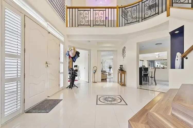 1 Castaway Court, Banksia Beach QLD 4507
