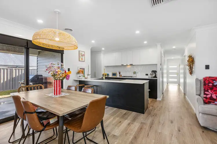 Third view of Homely house listing, 19 Valencia Drive, Gobbagombalin NSW 2650