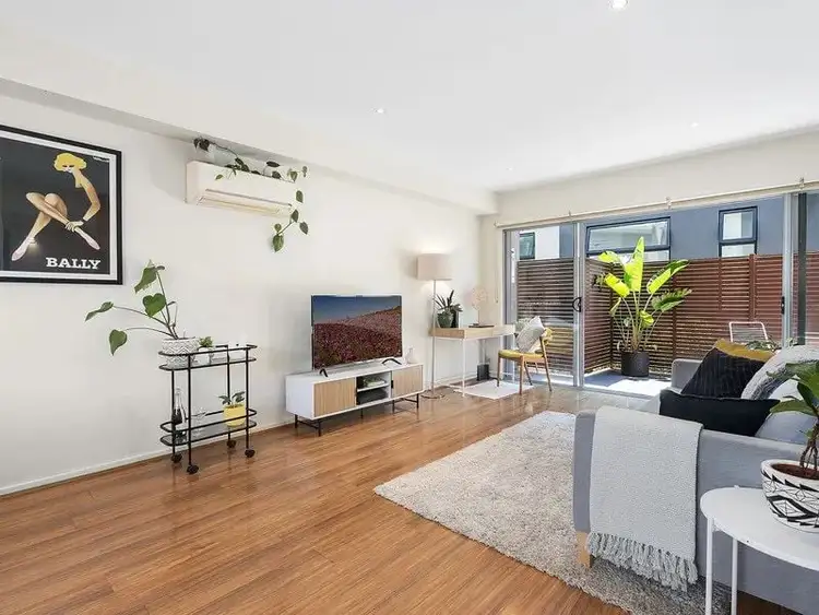 4/6 Rosamond Road, Footscray VIC 3011