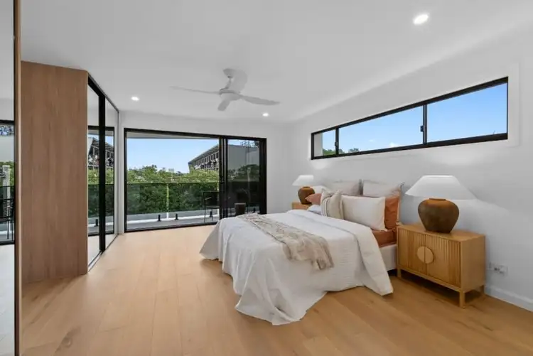 Second view of Homely semi-detached listing, 1/7 Azalea Avenue, Hollywell QLD 4216