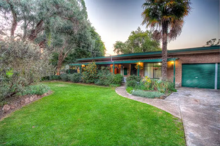 39 Gavan Street, Bright VIC 3741