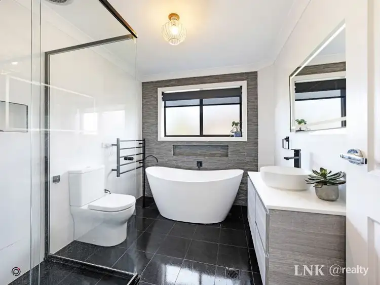 Fourth view of Homely house listing, 2 Carbeen Crescent, Cordeaux Heights NSW 2526