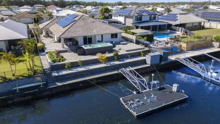 35 Pentas Drive, Bongaree QLD 4507