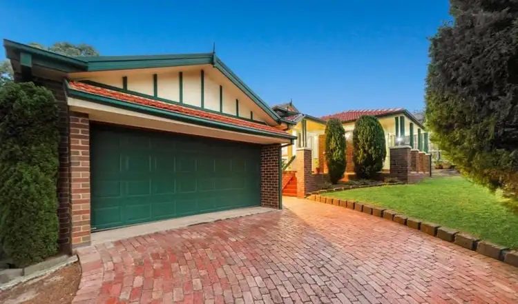 33 Royston Avenue, Berwick VIC 3806