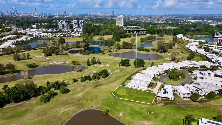 11 Dress Circle, Benowa QLD 4217