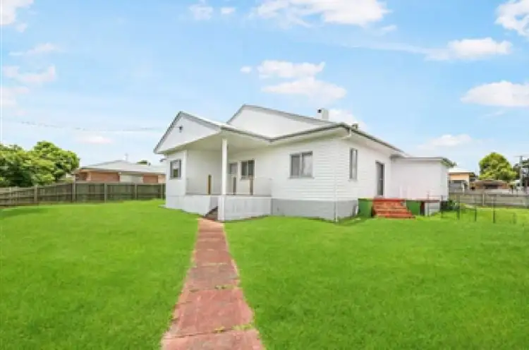 2/272 Bridge Street, Newtown QLD 4350