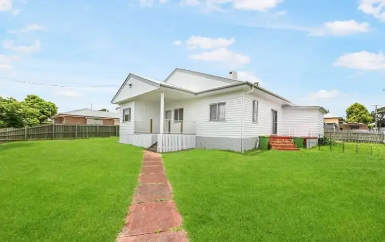 Main view of Homely unit listing, 2/272 Bridge Street, Newtown QLD 4350