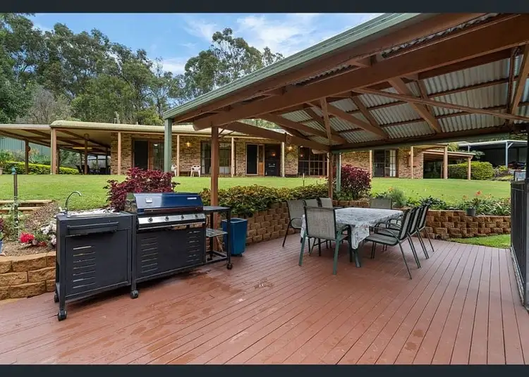 8 Kingsway Drive, Molendinar QLD 4214