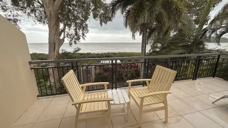 Main view of Homely townhouse listing, 8/5-7 Arlington Esplanade, Clifton Beach QLD 4879