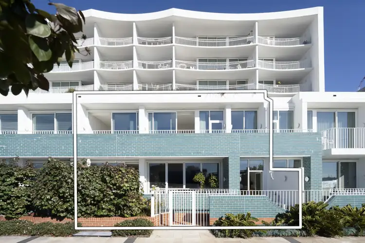 2/25 Honeysuckle Drive, Newcastle NSW 2300