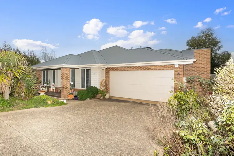 10 Hazelwood Drive, Forest Hill NSW 2651
