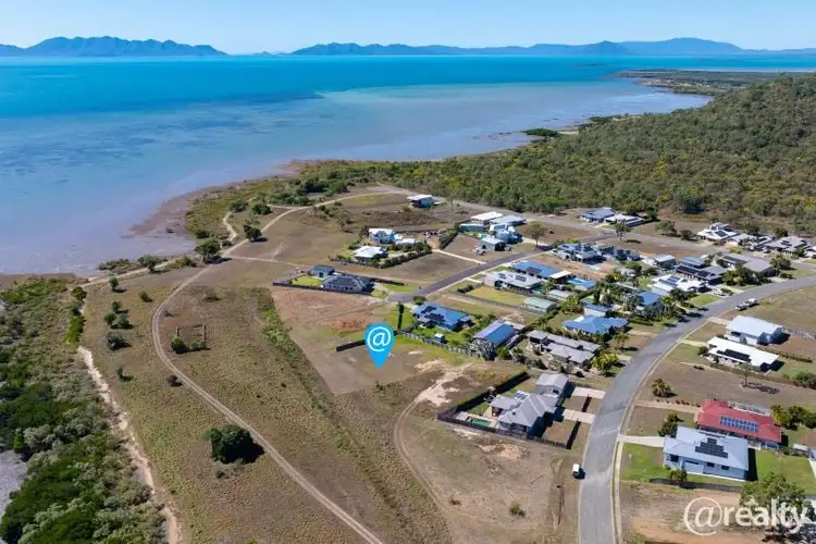 16 Marine Parade, Bowen QLD 4805
