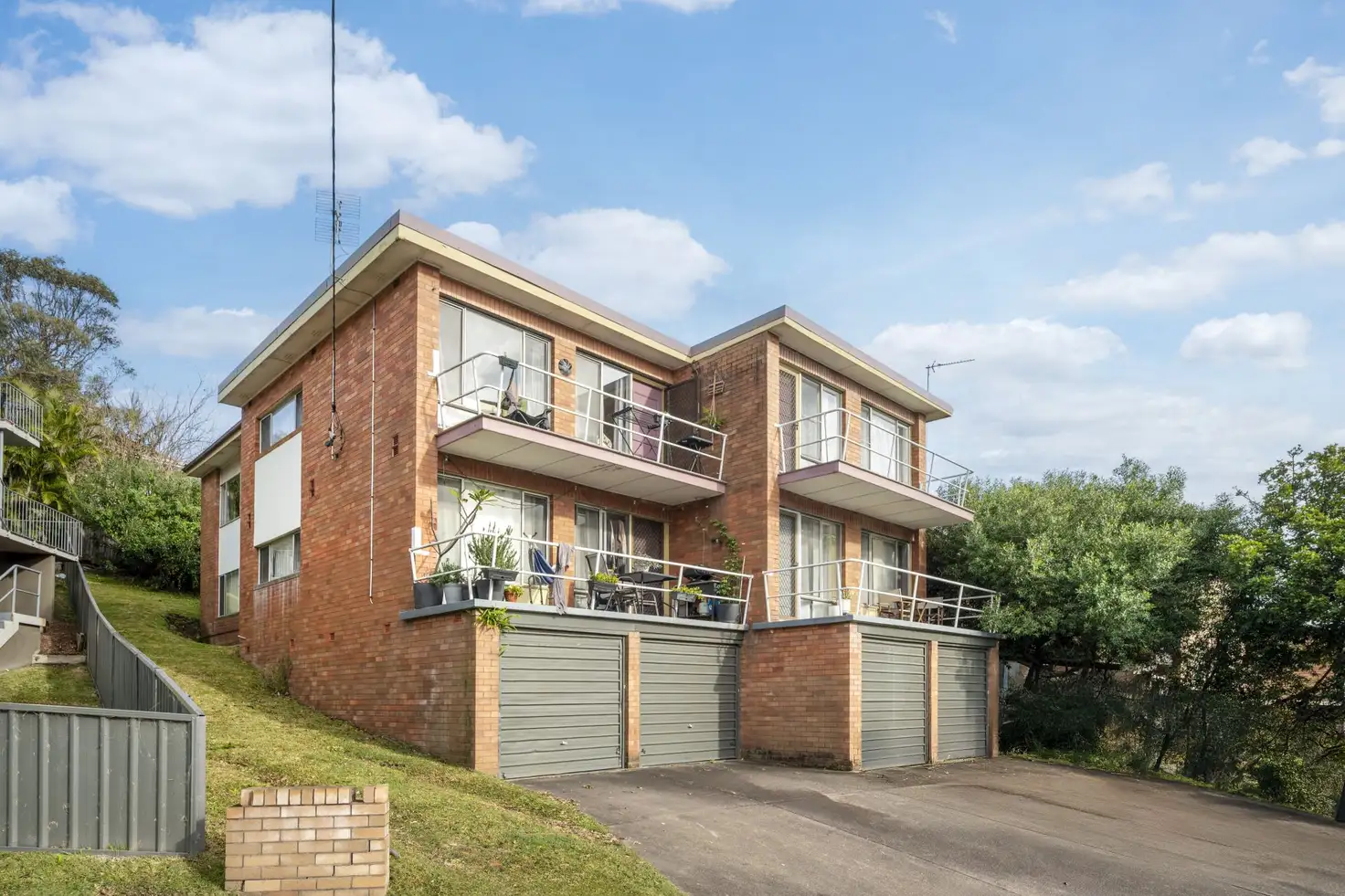 Main view of Homely block of units listing, 2 Hillview Crescent, The Hill NSW 2300