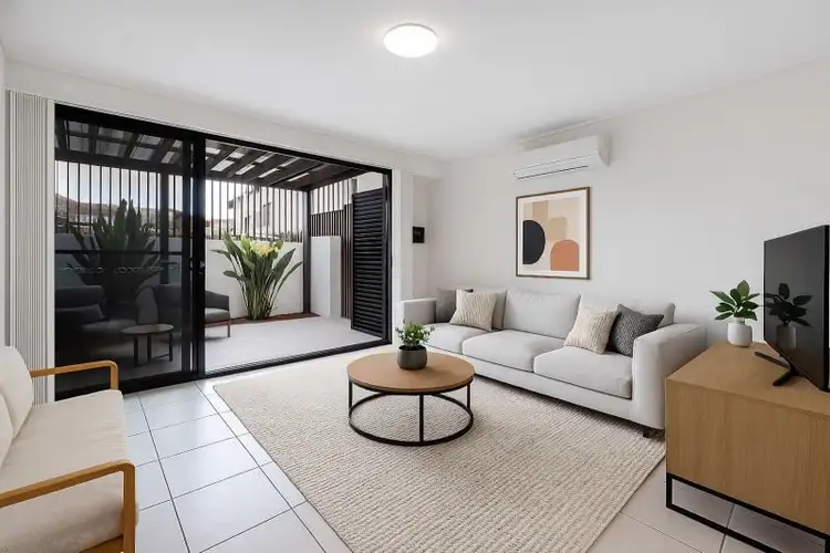 17/2 The Gardenway, Robina QLD 4226