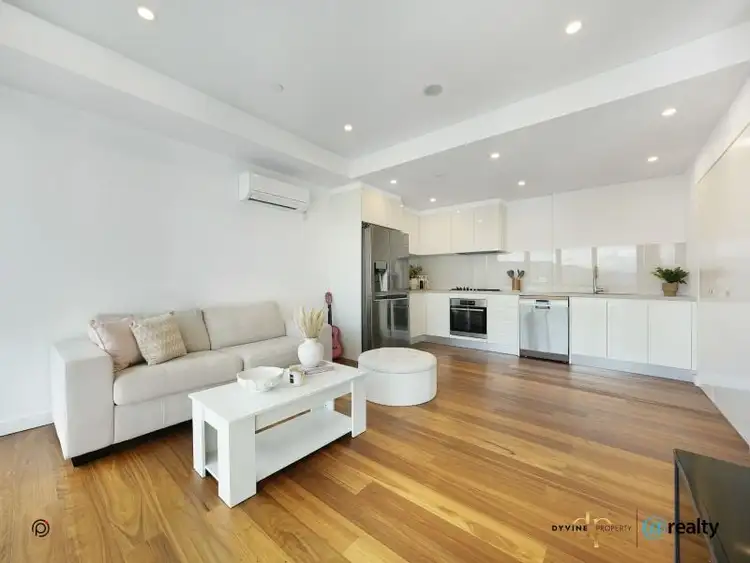 Third view of Homely studio listing, 311/10 Regent Street, Wollongong NSW 2500