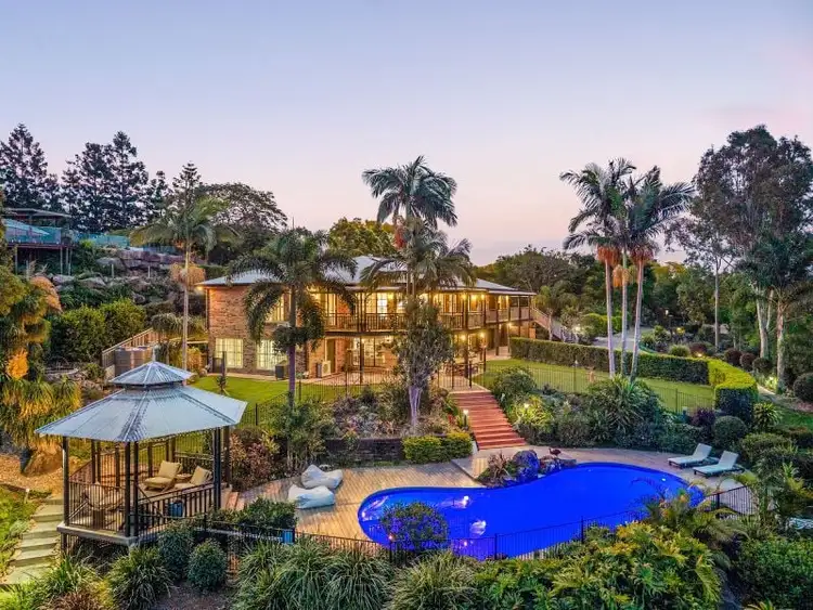 20 Leatherwood Place, Brookfield QLD 4069