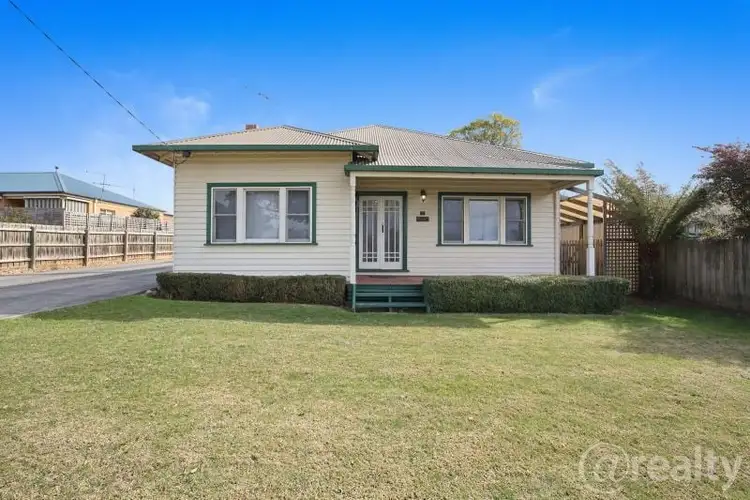13 Hopetoun Road, Drouin VIC 3818