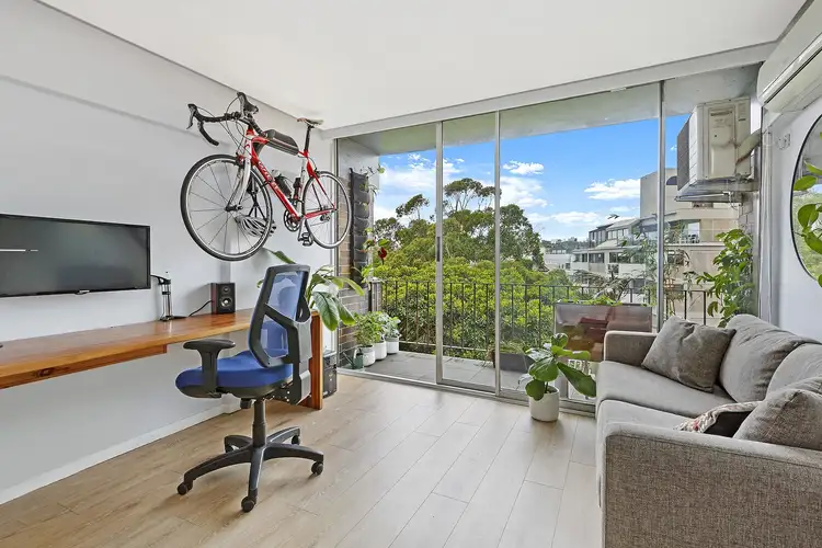 Main view of Homely apartment listing, 58/68 Roslyn Gardens, Elizabeth Bay NSW 2011