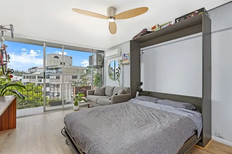 Second view of Homely apartment listing, 58/68 Roslyn Gardens, Elizabeth Bay NSW 2011