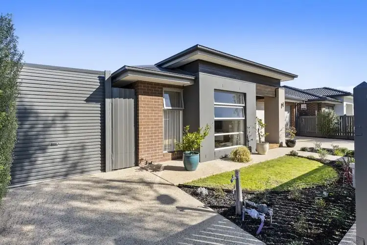 Second view of Homely house listing, 16 Cuttlefish Circuit, Tarneit VIC 3029