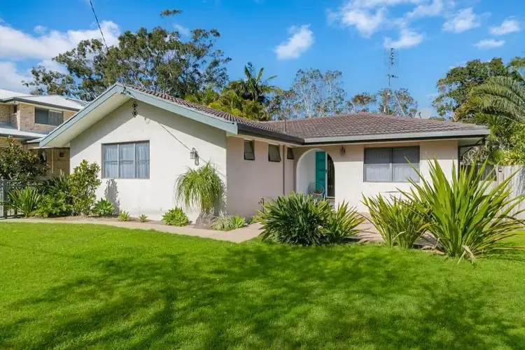 48 Tamarind Avenue, Bogangar NSW 2488
