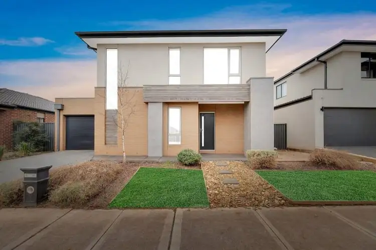 56 Runcorn Crescent, Strathtulloh VIC 3338
