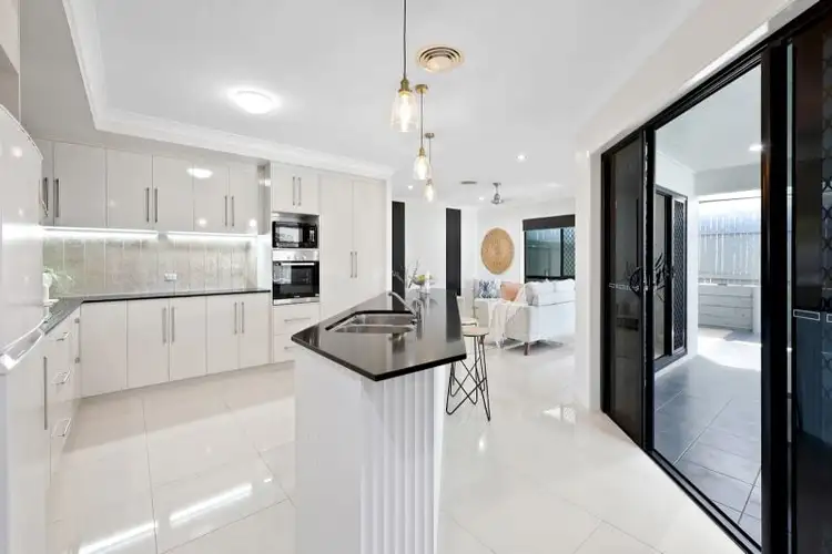 71 Montgomery Street, Rural View QLD 4740
