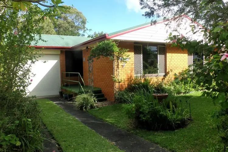 6 Robson Avenue, Gorokan NSW 2263