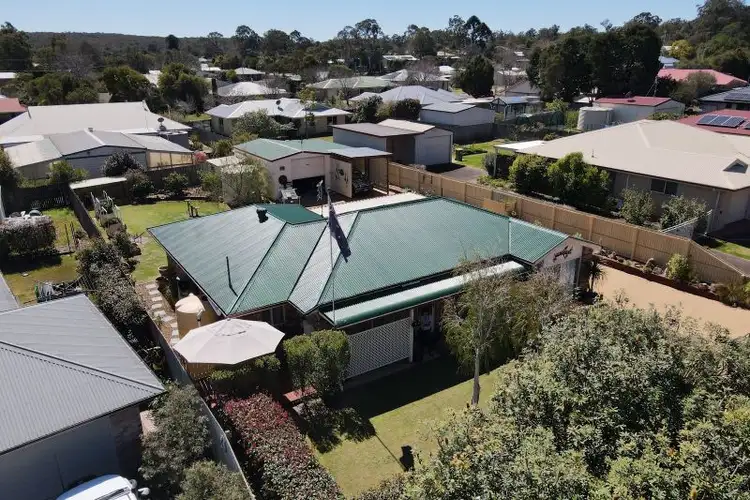 16 Lee Court, Crows Nest QLD 4355