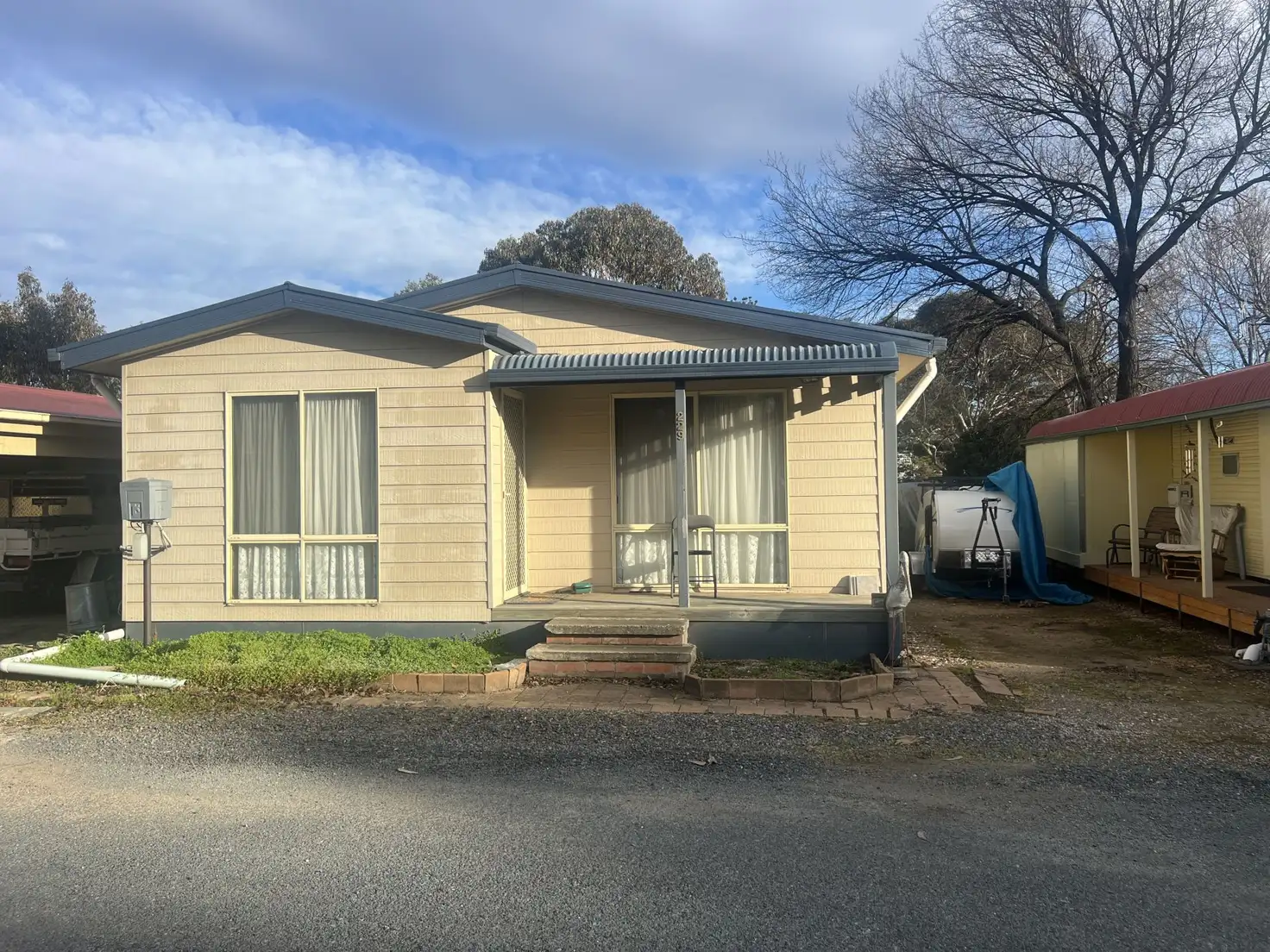 Main view of Homely townhouse listing, 229/250 CANBERRA AVE, Fyshwick ACT 2609
