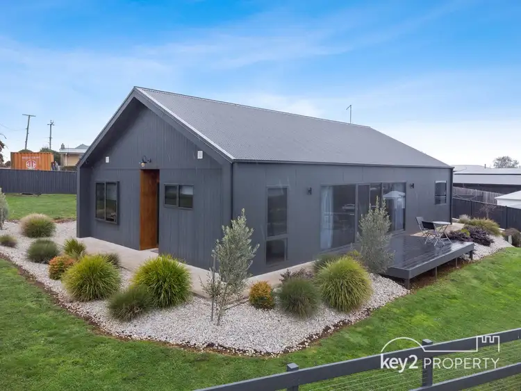 17 Blake Street, Deloraine TAS 7304