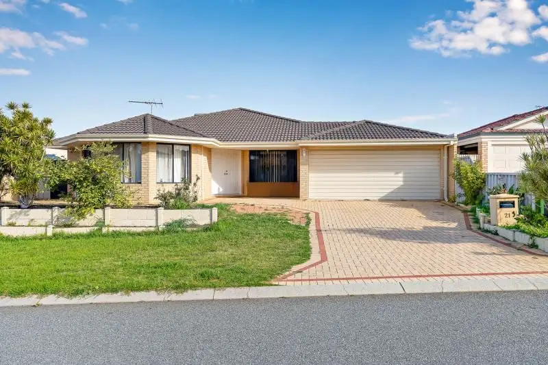 Main view of Homely house listing, 21 Cincotta Loop, Beeliar WA 6164