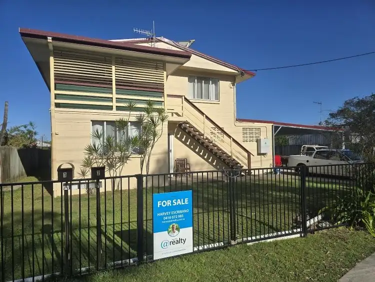 183 Gympie Road, Tin Can Bay QLD 4580