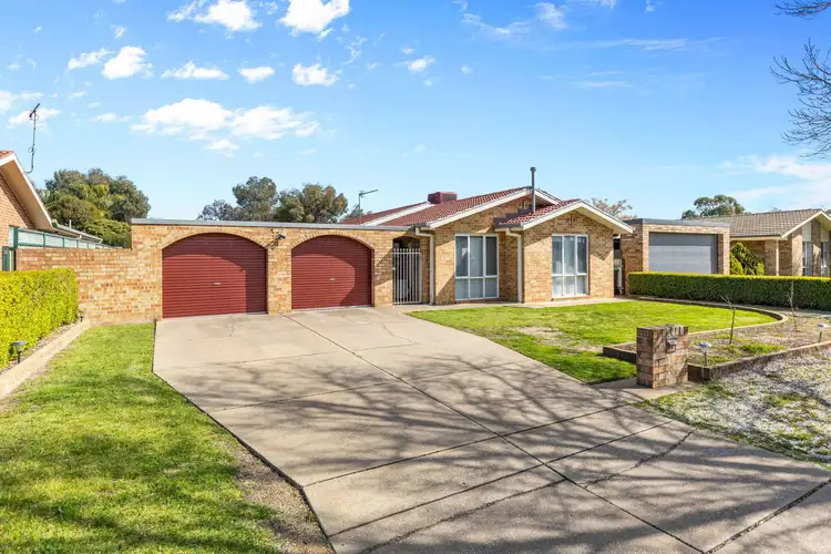 39 Warrambool Crescent, Glenfield Park NSW 2650