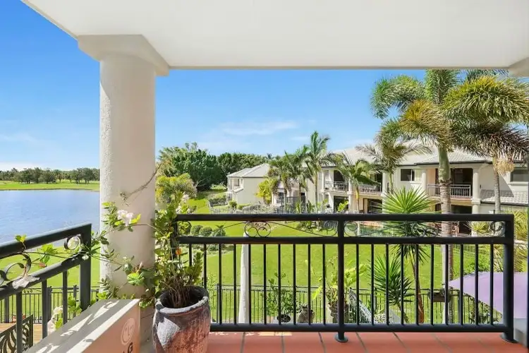 22/85 Palm Meadows Drive, Carrara QLD 4211