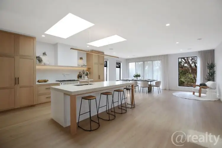 8 Carbine Court, Drouin VIC 3818