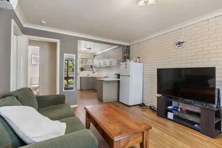 Third view of Homely unit listing, 2/22 West Parade, Wagga Wagga NSW 2650