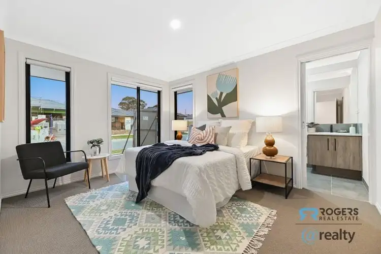 Second view of Homely house listing, 5 Native Rdge, Pakenham VIC 3810